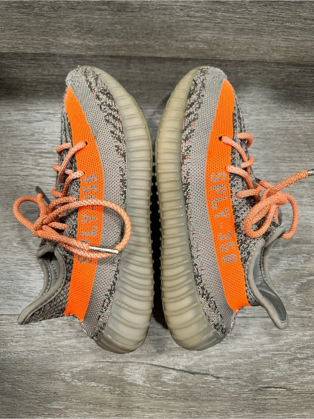 Yeezy Boost 350 V2 Gray with Orange Stripe Athletic Shoes Boys Size 5
